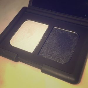 NARS duo shadow swatched